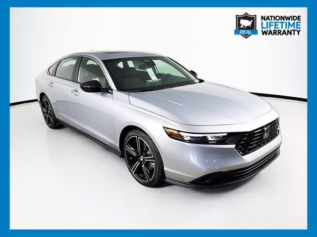 Photo of 2025 Solar Silver Metallic Honda Accord Hybrid