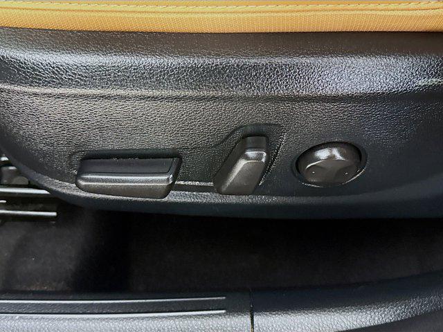 Photo of 2024 Gravity Gray Kia Seltos