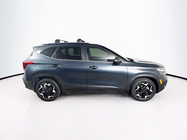 Photo of 2024 Gravity Gray Kia Seltos