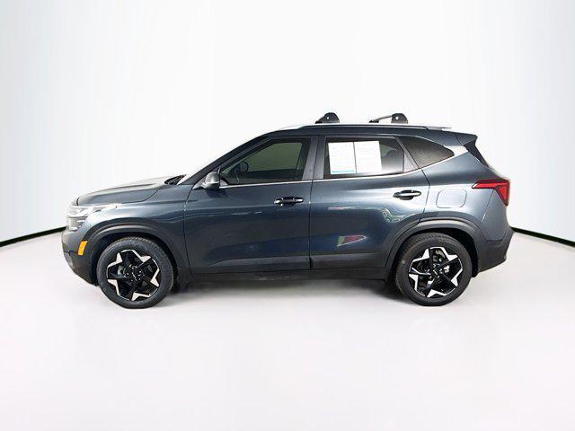 Photo of 2024 Gravity Gray Kia Seltos