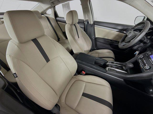 Photo of 2018 White Honda Civic