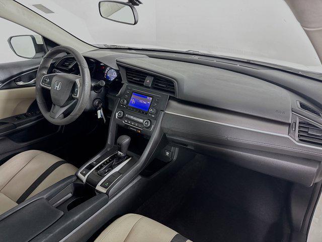 Photo of 2018 White Honda Civic