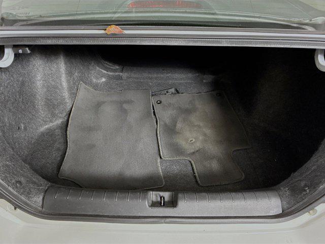 Photo of 2018 White Honda Civic