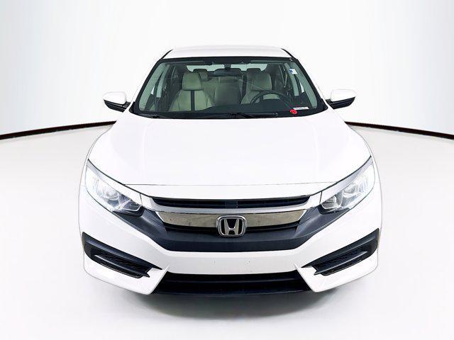 Photo of 2018 White Honda Civic