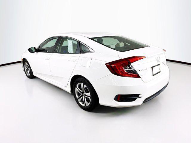 Photo of 2018 White Honda Civic