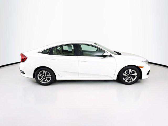 Photo of 2018 White Honda Civic