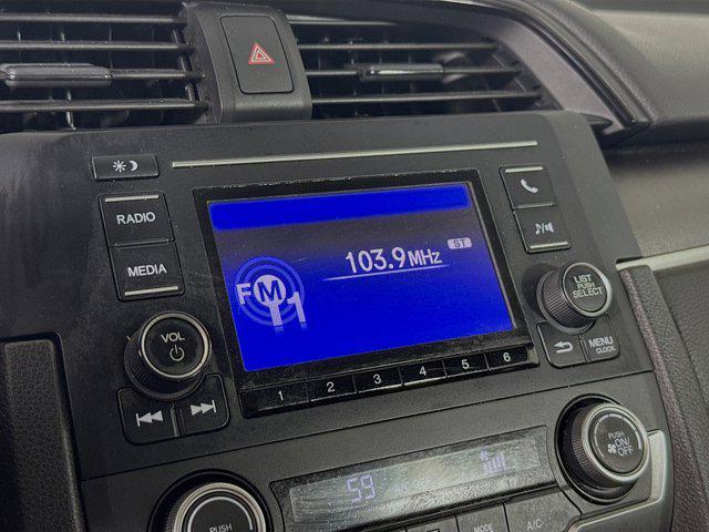 Photo of 2018 White Honda Civic
