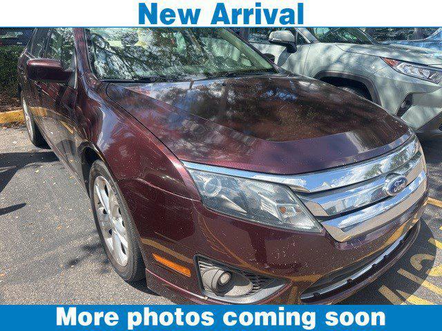 Photo of 2012 Bordeaux Ford Fusion