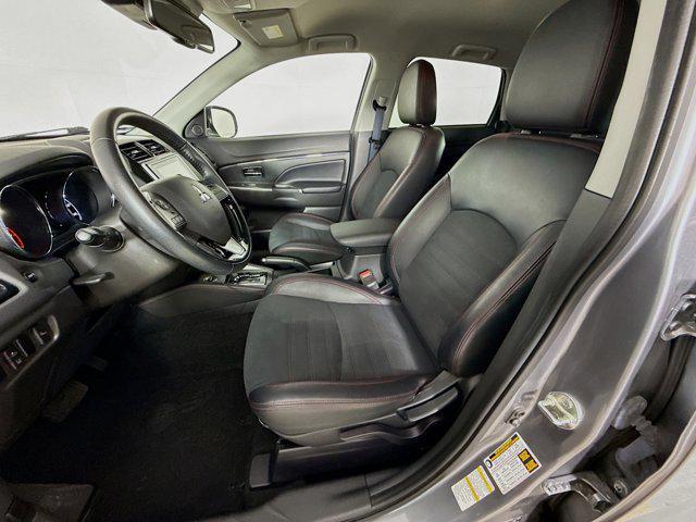 Photo of 2024 Silver Mitsubishi Outlander Sport