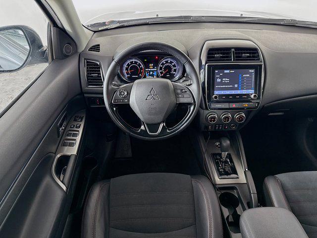 Photo of 2024 Silver Mitsubishi Outlander Sport
