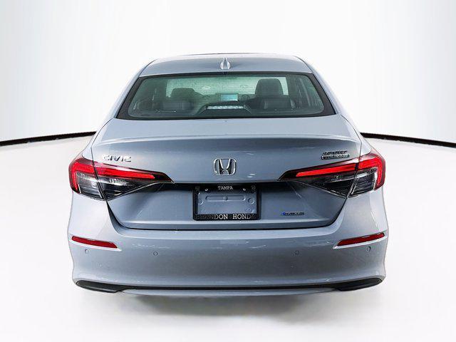 Photo of 2025 Urban Gray Pearl Honda Civic Hybrid