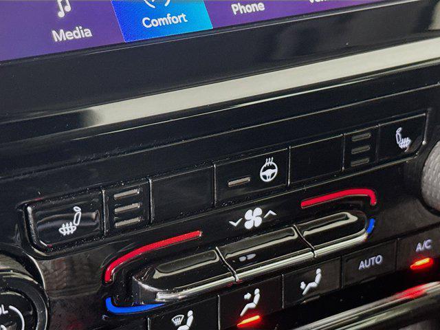 Photo of 2022 Velvet Red Pearlcoat Jeep Grand Cherokee L