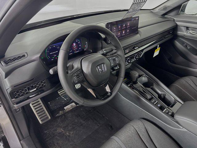 Photo of 2025 Solar Silver Metallic Honda Accord Hybrid