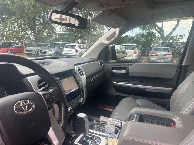 Photo of 2014 Magnetic Gray Toyota Tundra