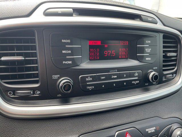 Photo of 2017 Ebony Black Kia Sorento