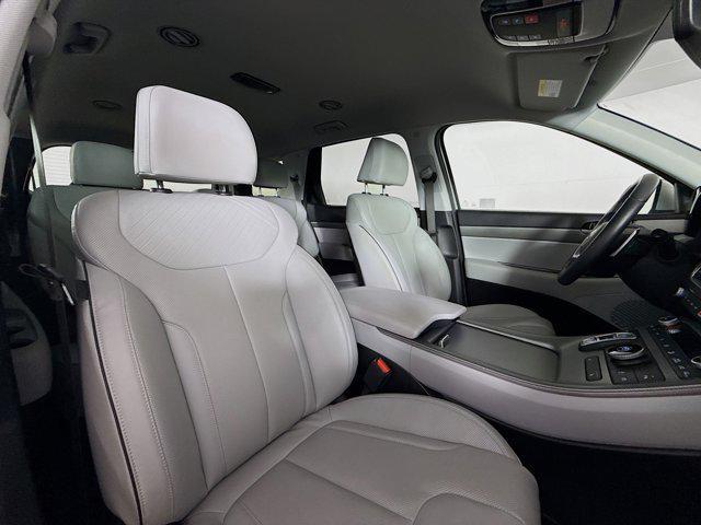 Photo of 2024 Silver Hyundai PALISADE