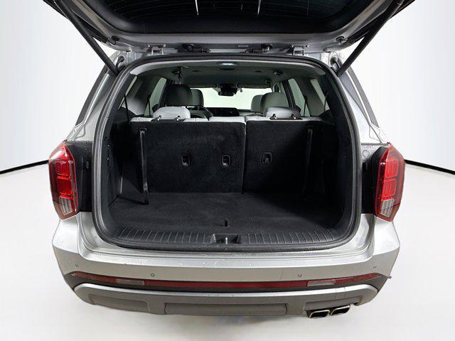 Photo of 2024 Silver Hyundai PALISADE