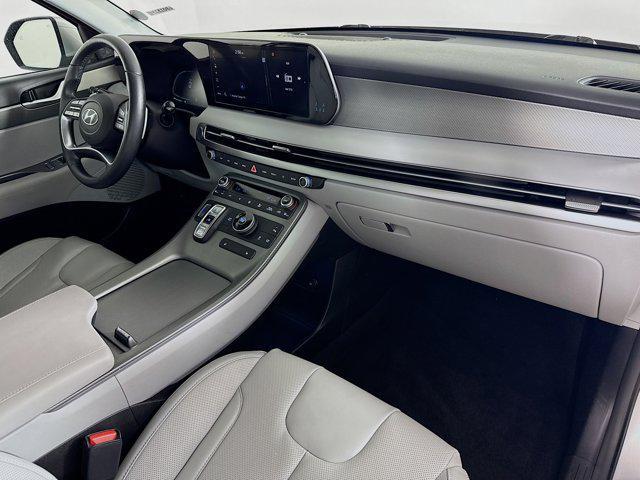 Photo of 2024 Silver Hyundai PALISADE