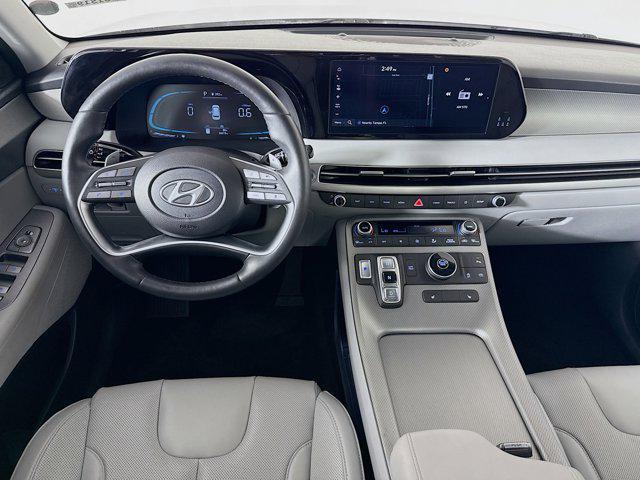Photo of 2024 Silver Hyundai PALISADE