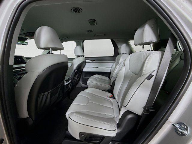 Photo of 2024 Silver Hyundai PALISADE