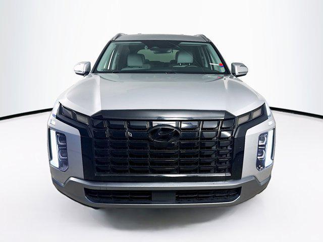 Photo of 2024 Silver Hyundai PALISADE