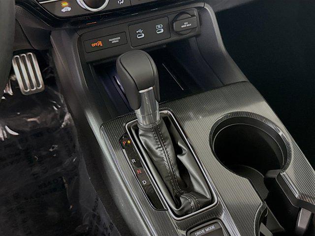 Photo of 2025 Sonic Gray Pearl Honda Civic Hybrid