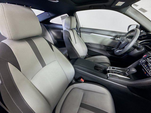 Photo of 2016 Lunar Silver Metallic Honda Civic