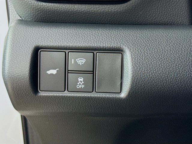 Photo of 2025 Platinum White Pearl Honda Pilot