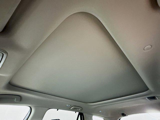 Photo of 2025 Platinum White Pearl Honda Pilot