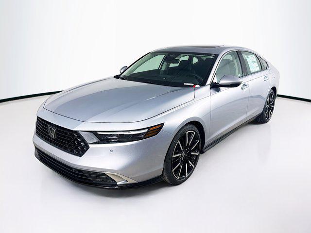 Photo of 2025 Solar Silver Metallic Honda Accord Hybrid
