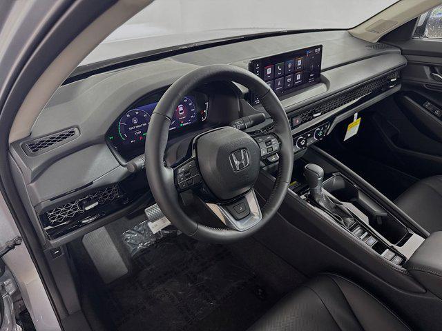 Photo of 2025 Solar Silver Metallic Honda Accord Hybrid