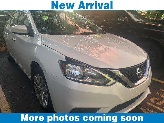 Photo of 2016 Aspen White Pearl Nissan Sentra