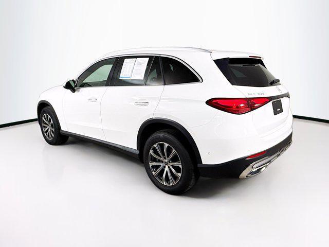 Photo of 2024 White Mercedes-Benz GLC 300