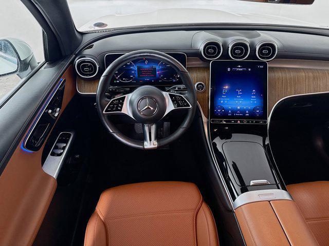Photo of 2024 White Mercedes-Benz GLC 300
