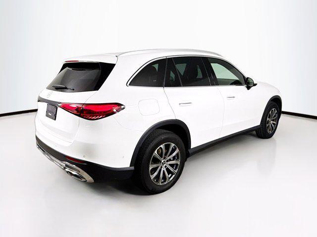 Photo of 2024 White Mercedes-Benz GLC 300