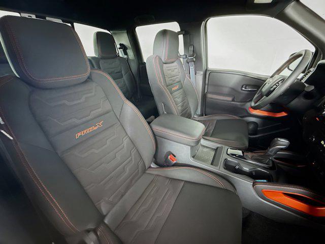 Photo of 2024 Green Metallic Nissan Frontier