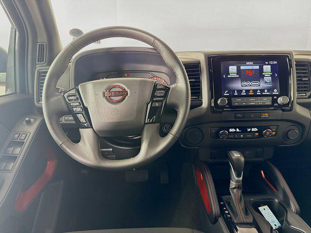 Photo of 2024 Green Metallic Nissan Frontier