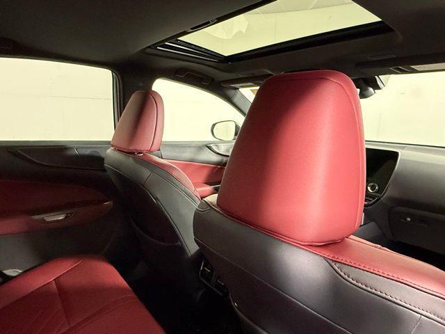 Photo of 2023 Atomic Silver Lexus NX 350