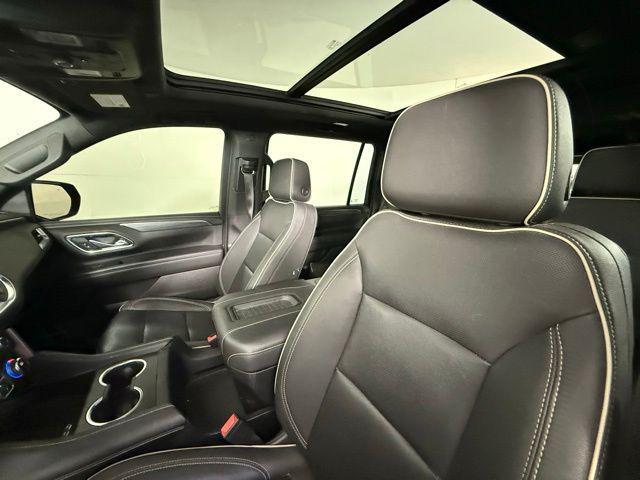 Photo of 2022 Onyx Black GMC Yukon XL
