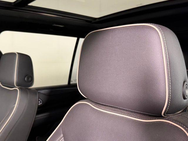 Photo of 2022 Onyx Black GMC Yukon XL