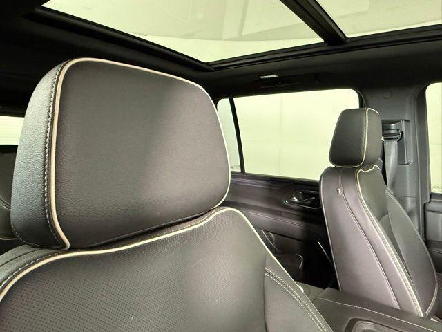 Photo of 2022 Onyx Black GMC Yukon XL