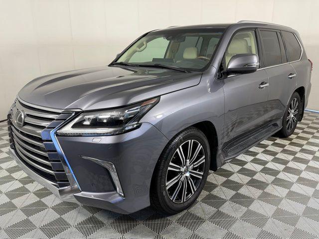 Photo of 2018 Nebula Gray Pearl Lexus LX 570