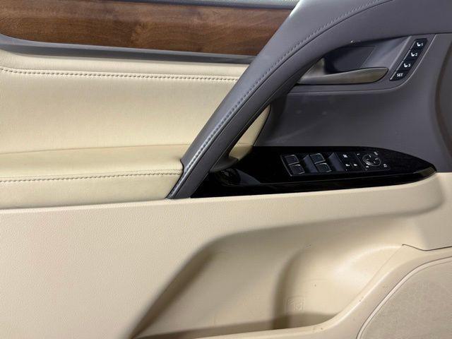 Photo of 2018 Nebula Gray Pearl Lexus LX 570