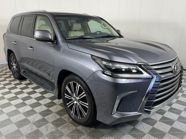 Photo of 2018 Nebula Gray Pearl Lexus LX 570