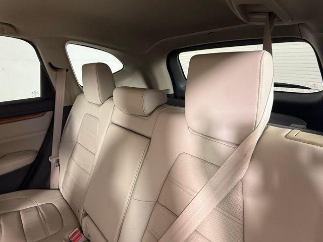 Photo of 2018 White Diamond Pearl Honda CR-V