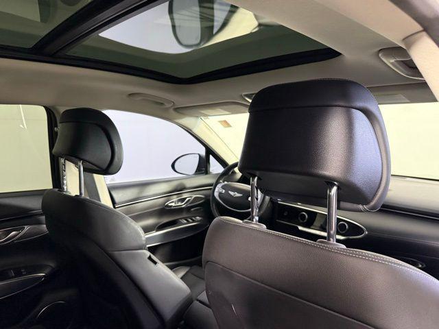 Photo of 2022 Himalayan Gray Genesis GV70