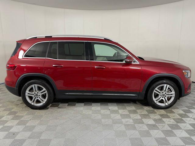 Photo of 2021 Patagonia Red Metallic Mercedes-Benz GLB 250