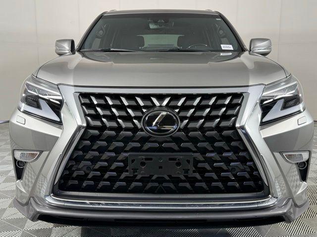 Photo of 2022 Atomic Silver Lexus GX 460