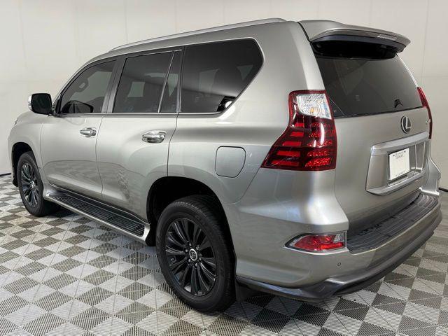 Photo of 2022 Atomic Silver Lexus GX 460