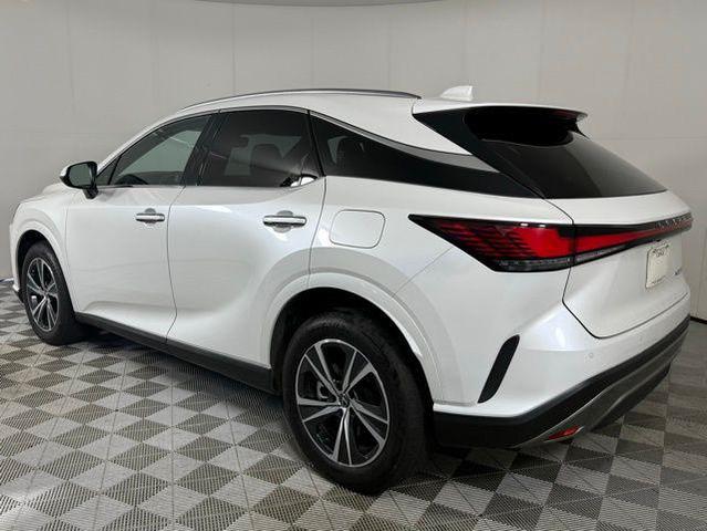 Photo of 2024 Eminent White Pearl Lexus RX 350